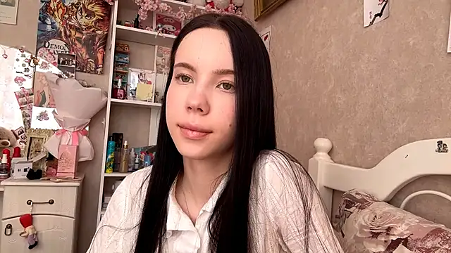 AxyKitten online show from 09/15/25, 12:16