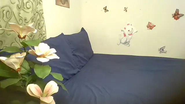 Snapshot of LustInLips chatting on 05/21/26, 05:05 LustInLips online show from 05/21/26, 05:05