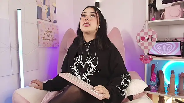 justonecute online show from 05/22/26, 02:09