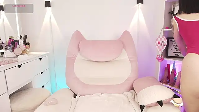 justonecute online show from 06/02/26, 04:45