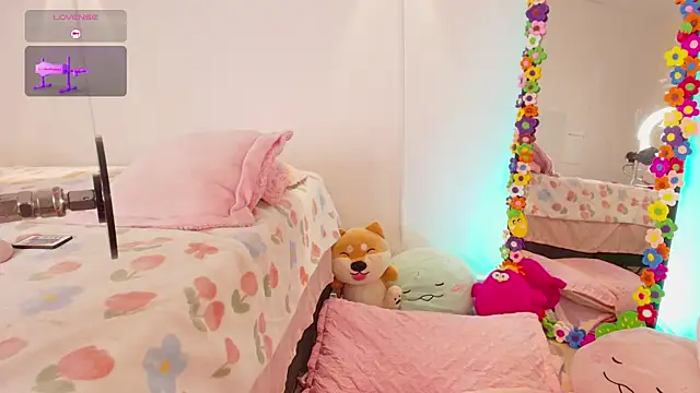 justonecute online show from 09/26/25, 12:06