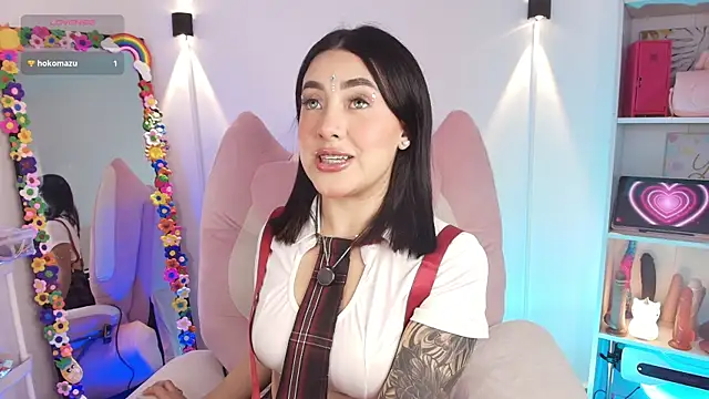 justonecute online show from 04/01/26, 03:30