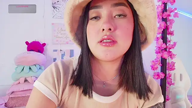 justonecute online show from 09/15/25, 11:49