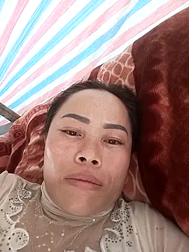 CoMay003 online show from 04/05/26, 06:42