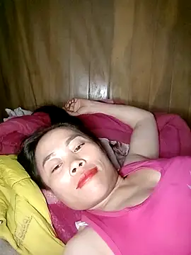 Snapshot of CoMay003 chatting on 02/12/26, 10:48 CoMay003 online show from 02/12/26, 10:48