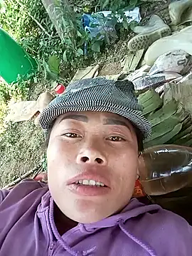 CoMay003 online show from 04/13/26, 05:22