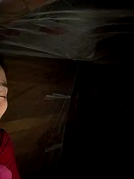 CoMay003 online show from 10/27/25, 04:41