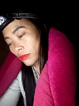 CoMay003 online show from 11/17/25, 01:59