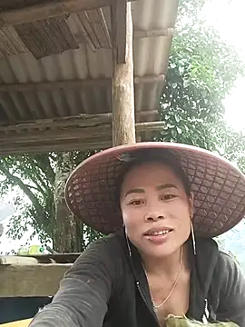 CoMay003 online show from 03/28/26, 05:41