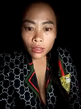 CoMay003 online show from 10/31/25, 08:38