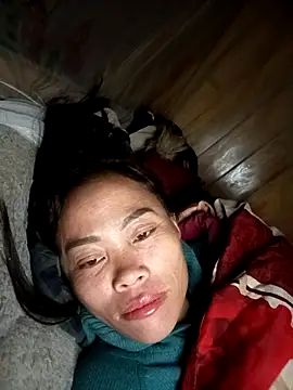 CoMay003 online show from 11/30/25, 08:42