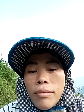 CoMay003 online show from 10/13/25, 09:55