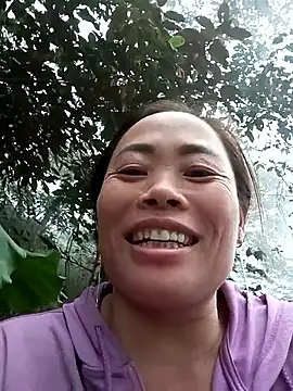 Snapshot of CoMay003 chatting on 01/15/26, 05:55 CoMay003 online show from 01/15/26, 05:55