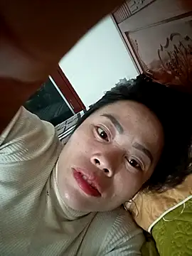 Snapshot of CoMay003 chatting on 01/31/26, 09:57 CoMay003 online show from 01/31/26, 09:57