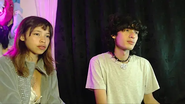 MixiPeach online show from 04/14/26, 02:16