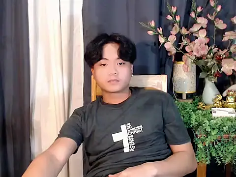 Snapshot of youre_BabyBoy chatting on 11/18/25, 04:21 youre BabyBoy online show from 11/18/25, 04:21