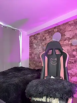 samiacooper25 online show from 04/05/26, 11:50