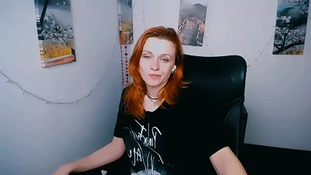 Snapshot of PeppyMia chatting on 02/24/26, 07:37 PeppyMia online show from 02/24/26, 07:37