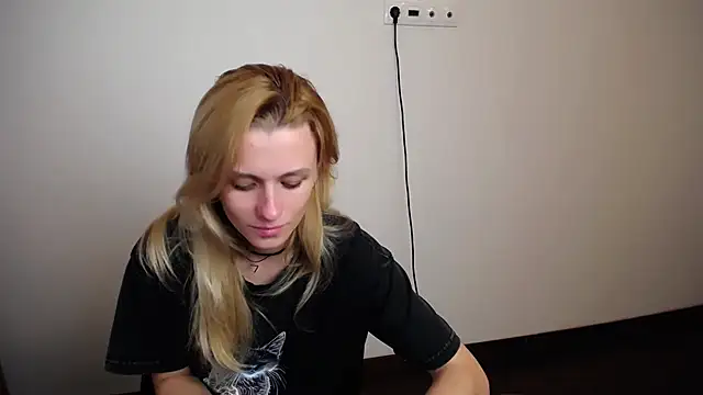 PeppyMia online show from 09/21/25, 07:13