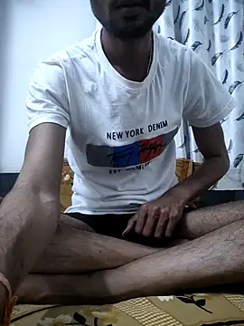 Snapshot of fckboy987 chatting on 07/16/26, 04:37 fckboy987 online show from 07/16/26, 04:37