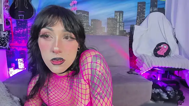 AnnaMarss online show from 11/21/25, 06:12