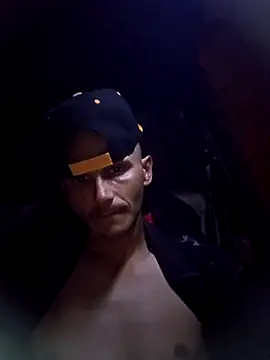 Romance32 online show from 10/26/25, 02:01