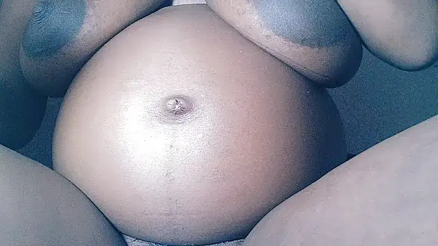 Snapshot of Chloe2001 chatting on 11/03/25, 09:13 Chloe2001 online show from 11/03/25, 09:13