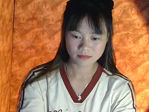 Snapshot of Sisi_dy01 chatting on 10/12/25, 12:06 Sisi dy01 online show from 10/12/25, 12:06