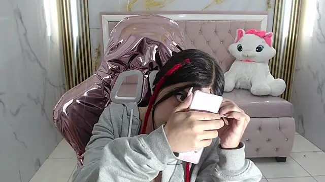 alehp rose s online show from 02/11/26, 01:11