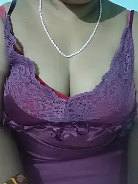Snapshot of Anjali-bhabhi chatting on 07/17/26, 07:22 Anjali-bhabhi online show from 07/17/26, 07:22