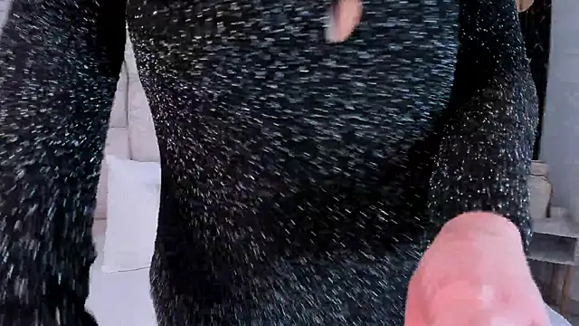 Laura Ivy online show from 11/13/25, 12:42