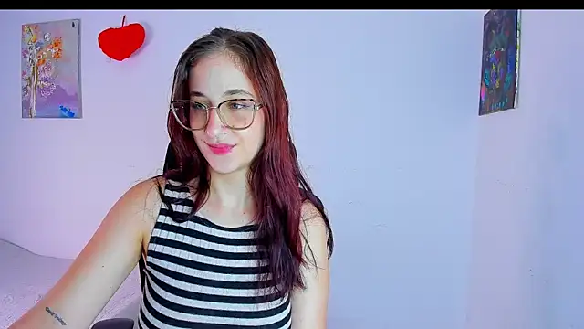 Laura Ivy online show from 06/25/26, 02:11