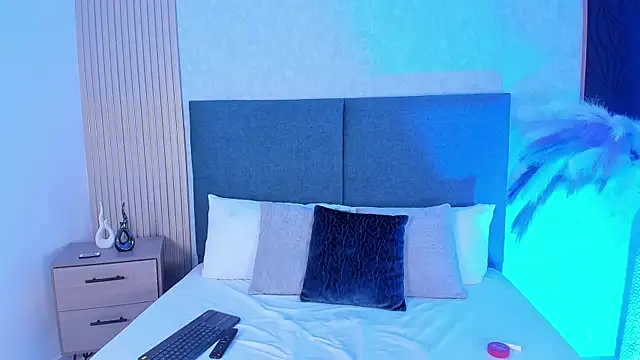 Laura Ivy online show from 02/09/26, 01:31