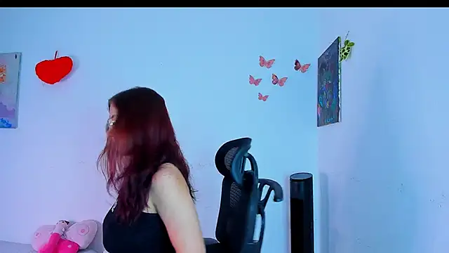 Laura Ivy online show from 07/01/26, 01:11