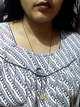 Snapshot of spicysuhana chatting on 06/19/26, 06:52 spicysuhana online show from 06/19/26, 06:52