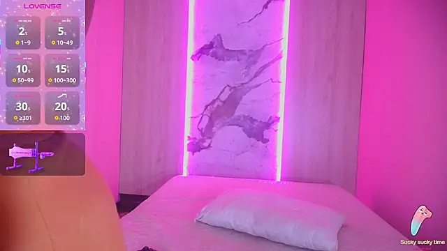 Cristal hott1 online show from 10/24/25, 08:30