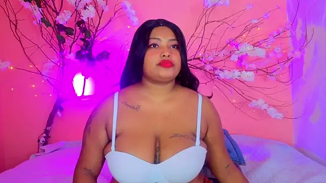 Snapshot of Cristal_hott1 chatting on 02/10/26, 10:03 Cristal hott1 online show from 02/10/26, 10:03