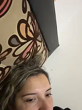 Agatha bellucci  online show from 02/12/26, 11:04