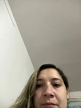 Agatha bellucci  online show from 03/03/26, 01:12