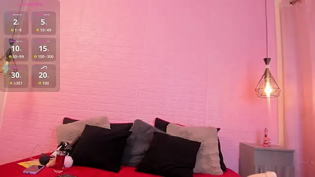 MayteLiu  online show from 10/04/25, 12:50