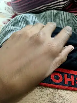 Snapshot of Bio-teacher chatting on 12/21/25, 05:14 Bio-teacher online show from 12/21/25, 05:14