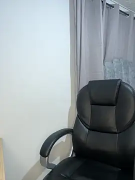 Snapshot of yesitwink_ chatting on 04/14/26, 03:11 yesitwink online show from 04/14/26, 03:11