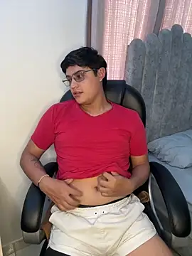 Snapshot of yesitwink_ chatting on 04/07/26, 05:15 yesitwink online show from 04/07/26, 05:15