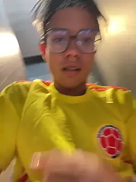 diegoand0911 online show from 04/18/26, 07:07