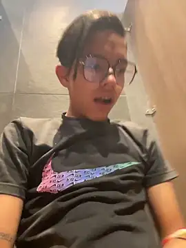 diegoand0911 online show from 04/19/26, 06:32