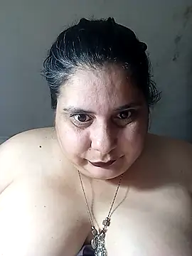 Ayma1983 online show from 09/25/25, 11:55