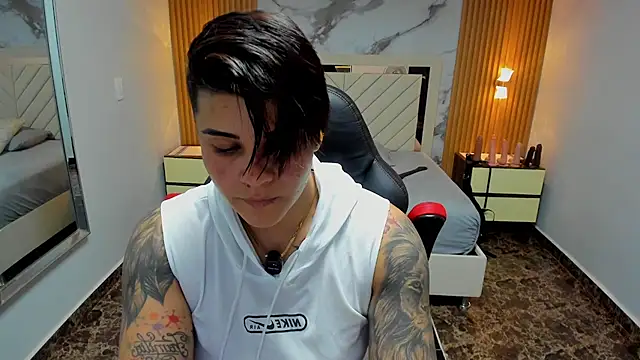 KAROLLJONES1 online show from 03/04/26, 07:32