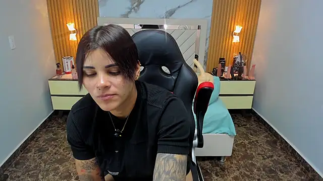 KAROLLJONES1 online show from 01/31/26, 07:12