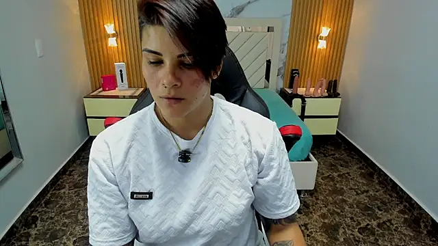 KAROLLJONES1 online show from 02/25/26, 07:36