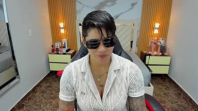 KAROLLJONES1 online show from 11/20/25, 07:14